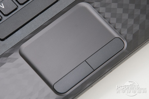 笔记本 > 正文  这款索尼111t采用全尺寸巧克力键盘设计,使用起来手感