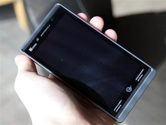 超薄智能 中国电信定制moto xt889实拍