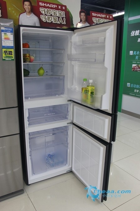 健康存储您放心 夏普时尚三门冰箱热销