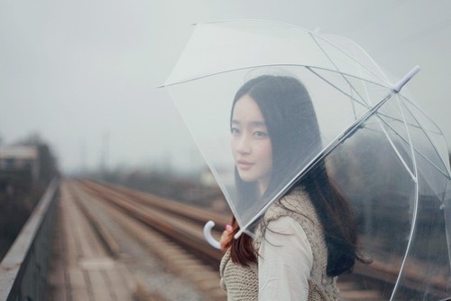 營造迷人氣氛 雨天的光線拍好青春人像(2)