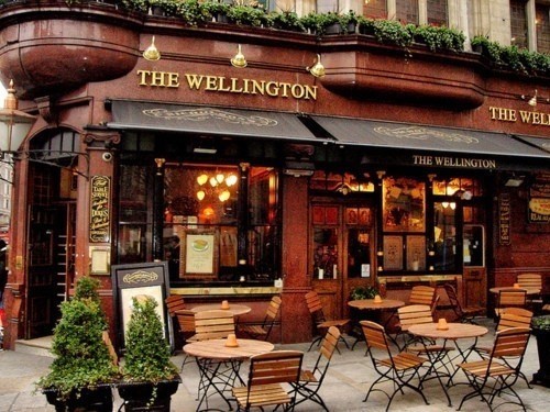 街头拐角的浪漫小咖啡店 高清唯美摄影