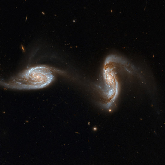 59张相撞星系照片ngc5257星系图