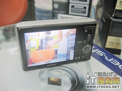 高性价比家用卡片 索尼w180不足千元!