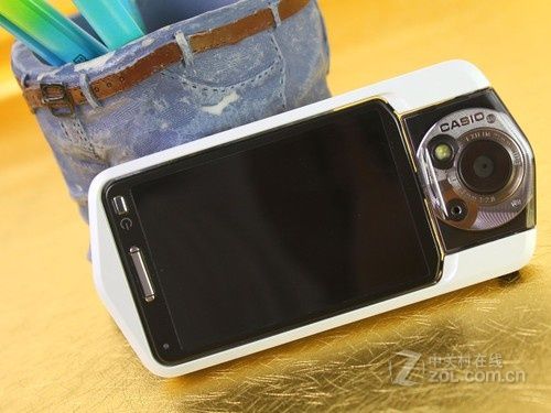 超薄时尚卡片相机 卡西欧tr100售2230元