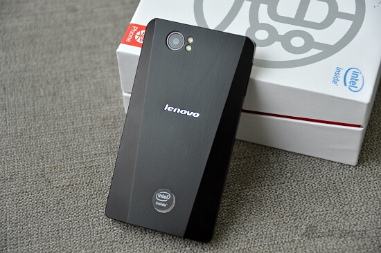 手机 联想 联想k800 > 正文  就使用手感来说,k800还不错,至少比看