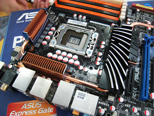 至尊级主板华硕p6tdeluxe全新震感上市