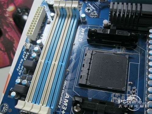 第三代超耐久设计——技嘉990xa-ud3