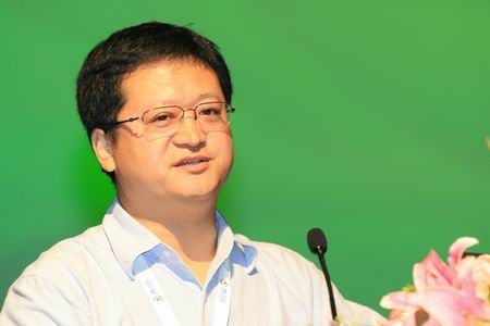 图文:酷6网董事长兼ceo李善友演讲