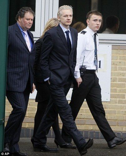 澳大利亚为维基解密创始人阿桑奇颁发和平奖