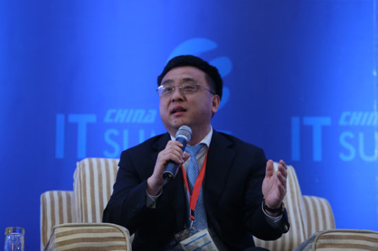 微软张亚勤:可穿戴设备尚需突破多个瓶颈