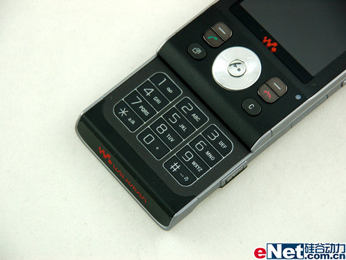 主宰时尚新生活 索尼爱立信w910仅2580元