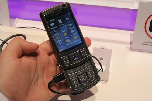 智能新战将 三星500万像g810真机酷赏