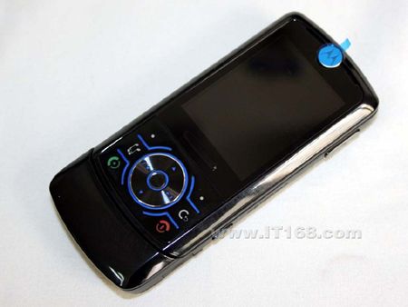 500mhz处理器摩托罗拉滑盖z6售2080元