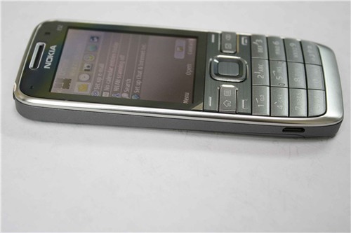 商务超长待机诺基亚e52港行仅1880元