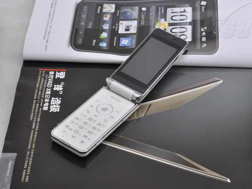 电子墨水到180°旋屏 夏普最新7机盘点_手机_科技时代_新浪网