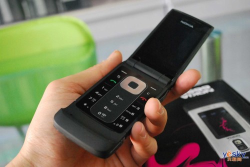 诺记罕见翻盖智能机 诺基亚6650f仅售799元