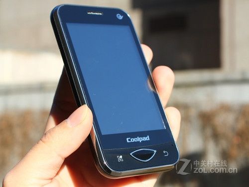 钱少也大屏 两千内3.5英寸触控智能手机