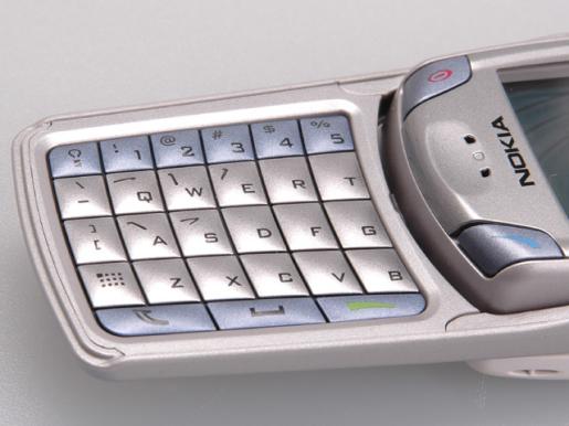 图为:诺基亚 6820