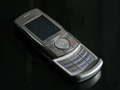 点击查看:三星 sgh-j618 下一张清晰大图