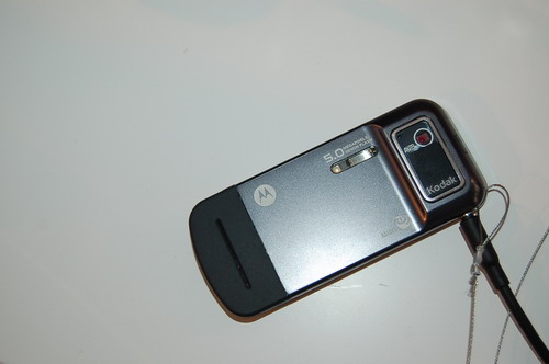 图为摩托罗拉zn5