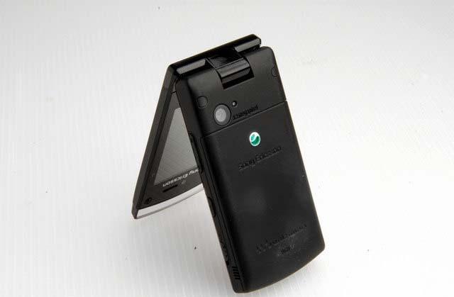 图为索尼爱立信w980