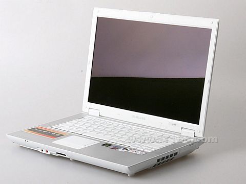 45nm轻薄本 三星q70仅售10200元