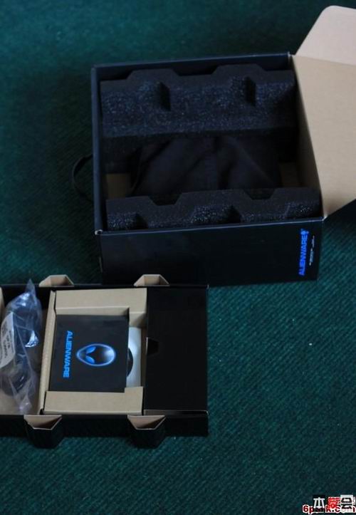 睁开双眼看清楚 网友晒外星人m11x真机