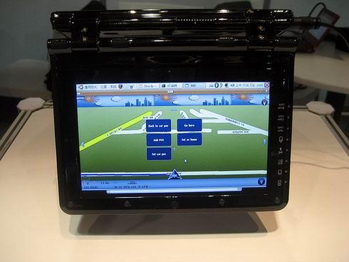 很酷很强大 跑vista的"威盛芯"车载电脑亮相