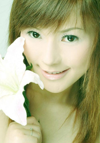 处女座9月17日生日美女尹洁资料图(四)