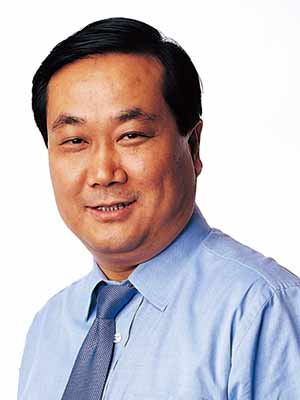 40%)管理研究中心创始人刘持金,《财富》中文版总裁高德思,将做客新浪