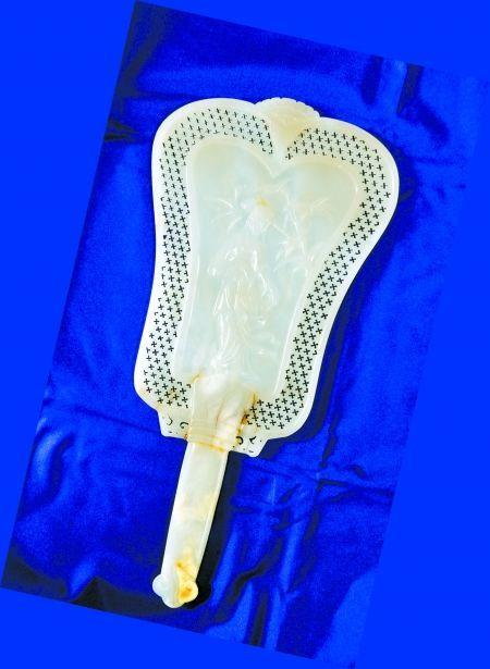 只藏西施浣纱白玉扇颇遗憾