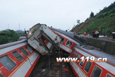 2010沪昆铁路事故图片