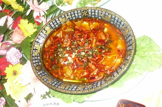 联系人:钱丽珍电话:13987065521 0876—4610046"金杯银杯不如顾客的