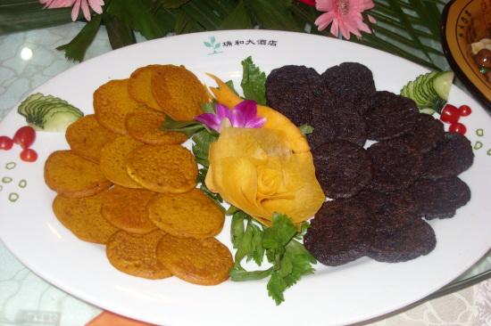 联系人:钱丽珍电话:13987065521 0876—4610046"金杯银杯不如顾客的