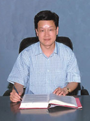 图文:黄石市市长王建鸣