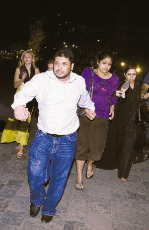 滚动新闻 > 正文     中国驻印度孟买总领事馆领事张龙海昨日表示,在