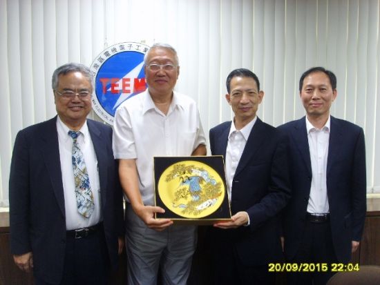 福建省商务厅领导拜会台湾电电公会高层