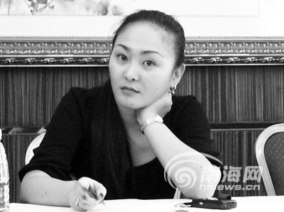 中国第一人造美女郝璐璐来海口再次手术整形