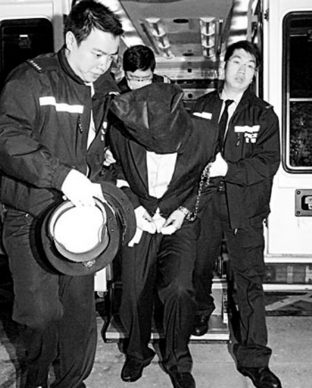 疑母亲是日本间谍