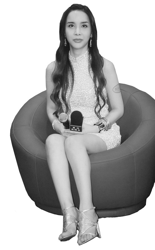 韩国艺人河莉秀在泉设整形慈善基金