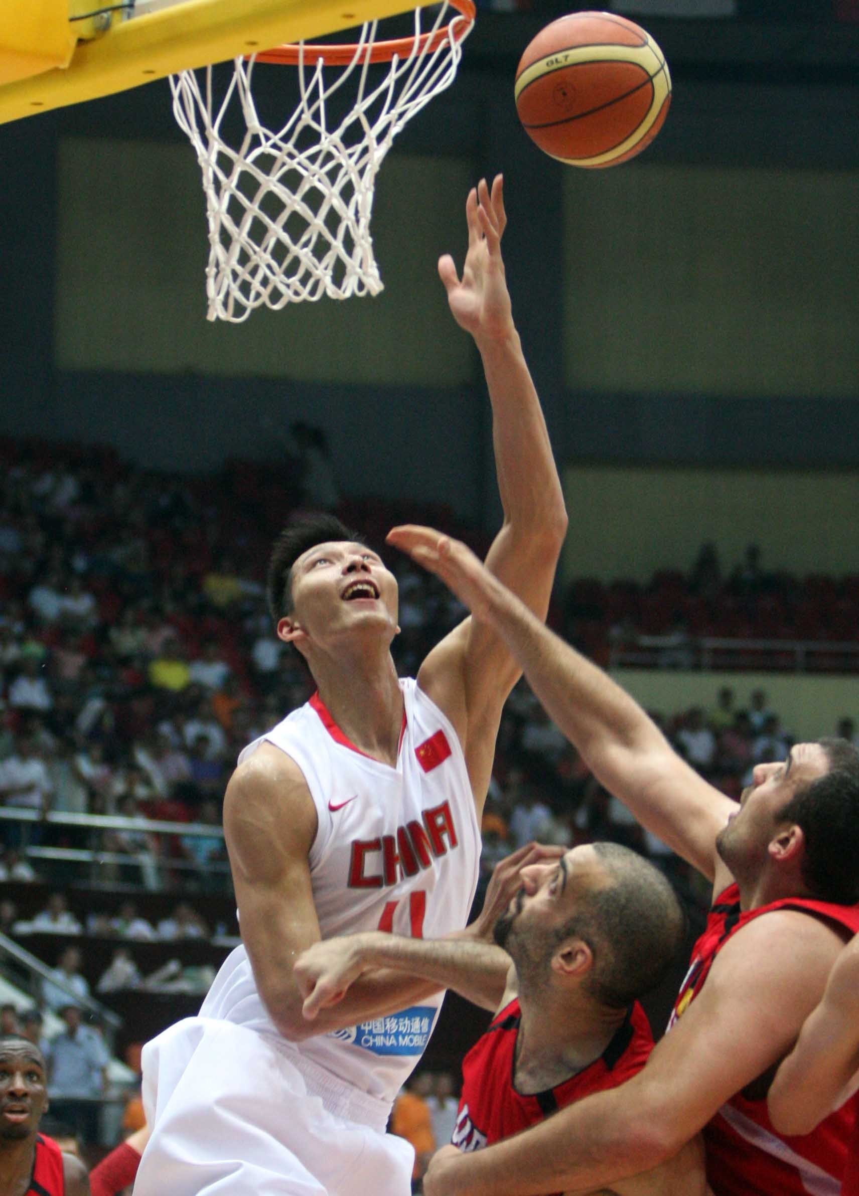 亚锦赛中国男篮胜约旦 易建联拿下"梦幻"数据