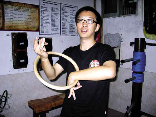 健身房锻炼过时 国粹咏春拳成白领新宠