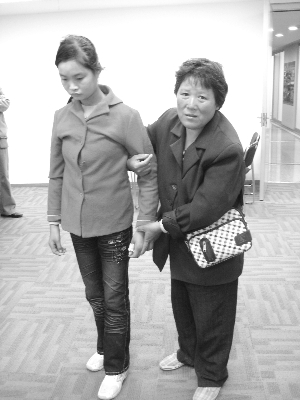 国内新闻 > 正文      王林给女儿取名王招娣,夫妻二人把她视为"宝贝"