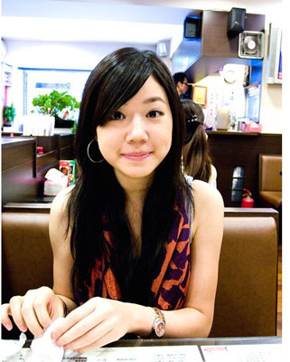 杰奎琳"(左上),第二代小秘书"磁力"(右上),第三代小秘书"sammy"(左下)