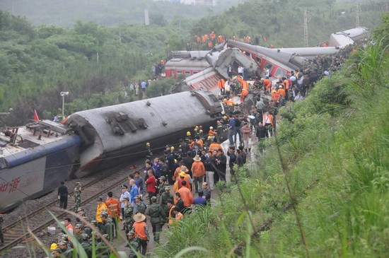 韶山火车事故图片