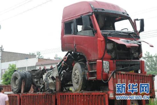 安徽定远交警大队长因致5死5伤车祸被停职