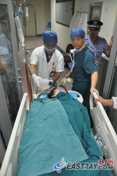 一伤员抢救无效 上海外环线车祸死亡人数上升