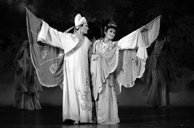 记者/郭珊)朝鲜歌剧《梁山伯与祝英台》保留了中国民间梁祝传说的原貌