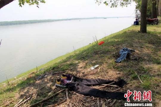 湖北16岁准高中生为救同学双双溺亡 见义勇为成立
