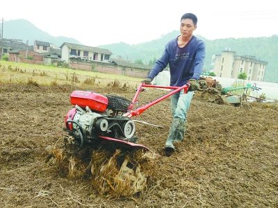 "空心村:消失,求变与重生